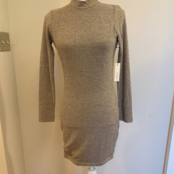 *SALE* NWT CAPULET Open Back Ribbed Sweater Dress sz S - Picture 6 of 11